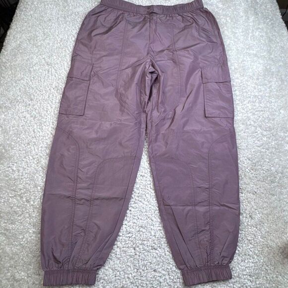 Fabletics Parachute Cargo Jogger Pants Plum Cactus Shine Large NEW - Picture 2 of 11